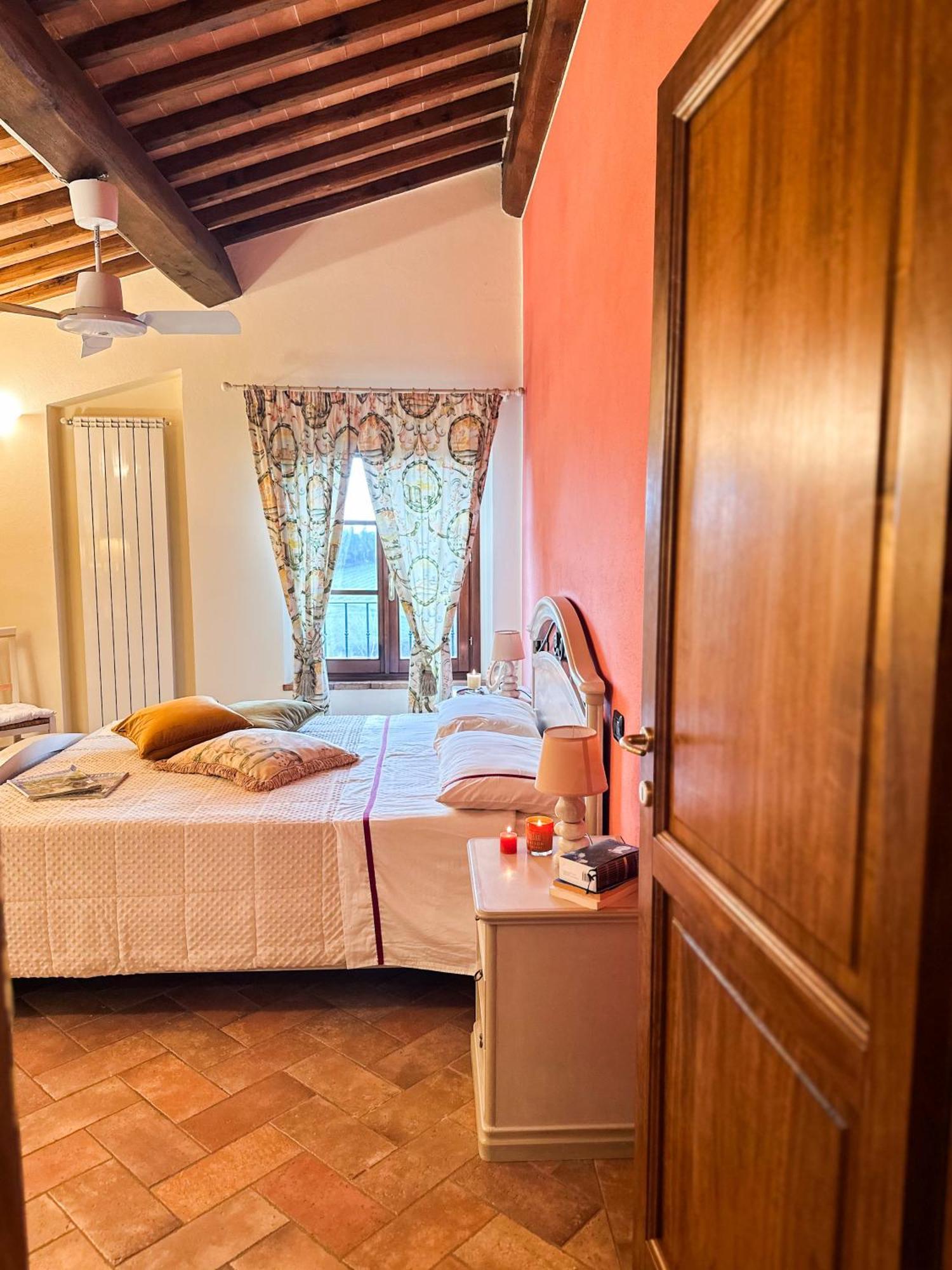 Appartamento Il Vecchio Fienile San Gimignano Exterior foto